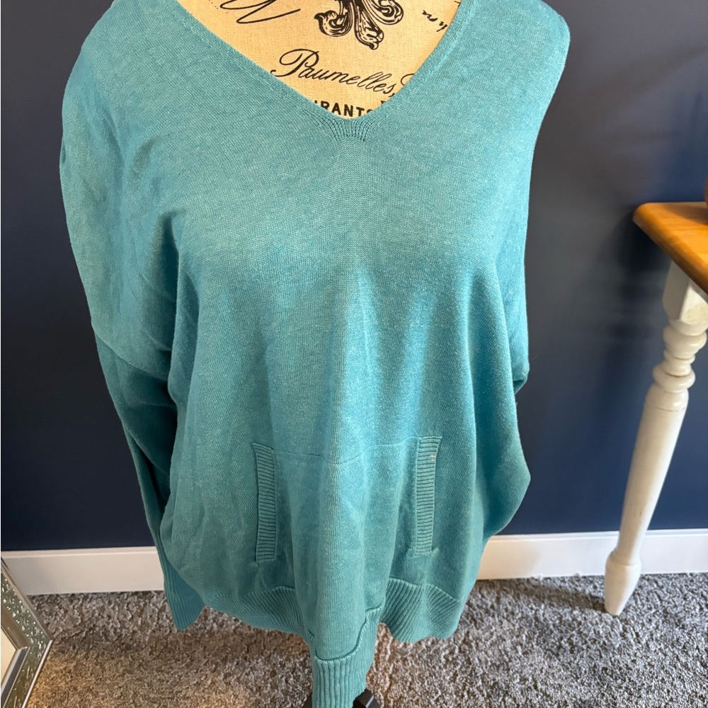 Cabi Teal V-Neck Women's Sweater in EUC XL